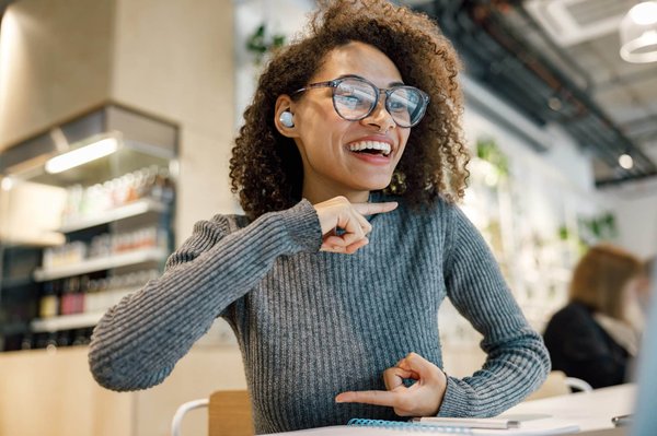 Pourquoi est-il important d'apprendre la LSF ?